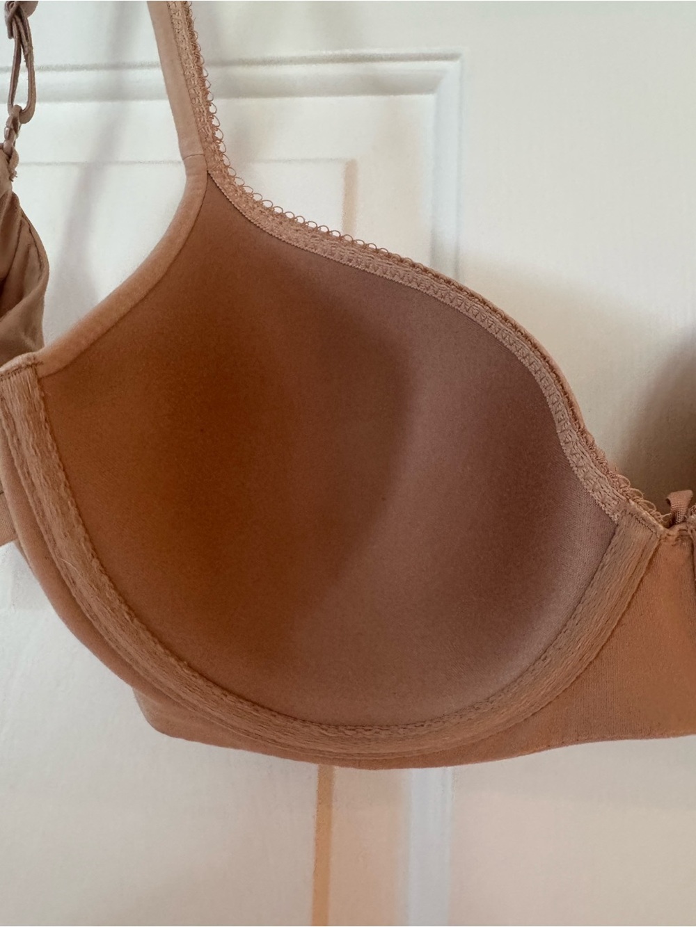 Victoria’s Secret Body by Victoria Demi Bra, 38C - Picture 4 of 10